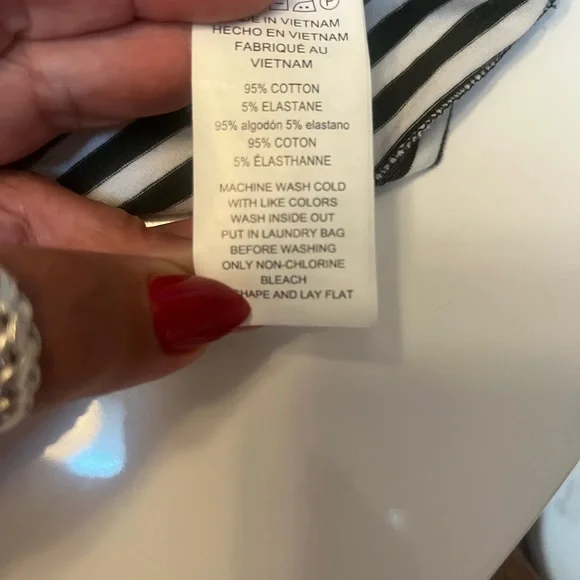 #307 Michael Kors Olive and White Striped Dress In Excellent condition. - Picture 9 of 11